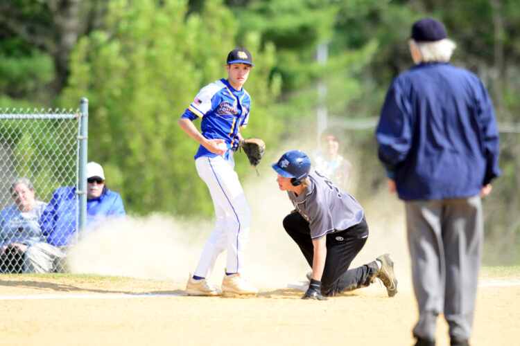 Panthers hold on to defeat Bulldogs